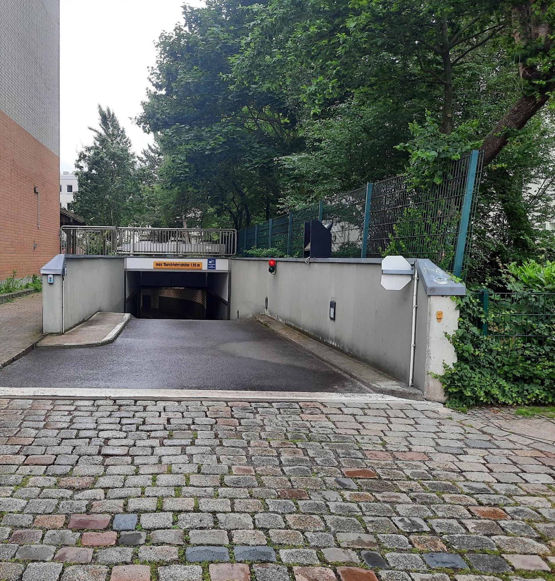 Roncalli-Haus Magdeburg - Tagungs-Und Seminarhaus エクステリア 写真
